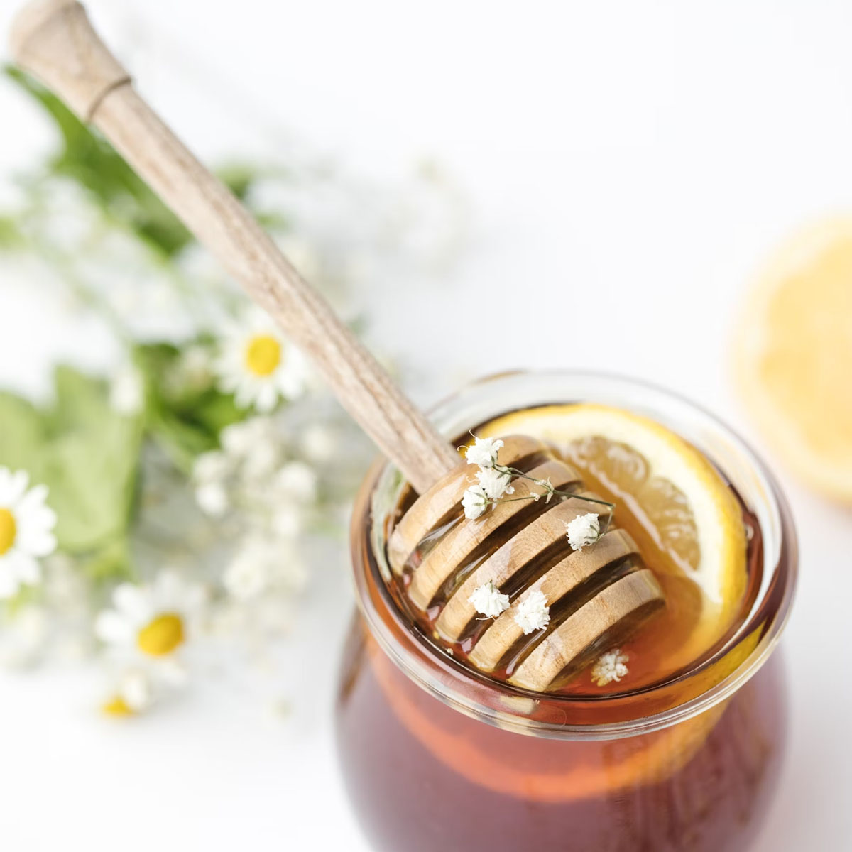 Manuka honey, UMF certified, MGO rating, Manuka honey UK, antibacterial honey, sore throat remedy, natural wound care, real Manuka honey, buy Manuka honey, how to use Manuka honey